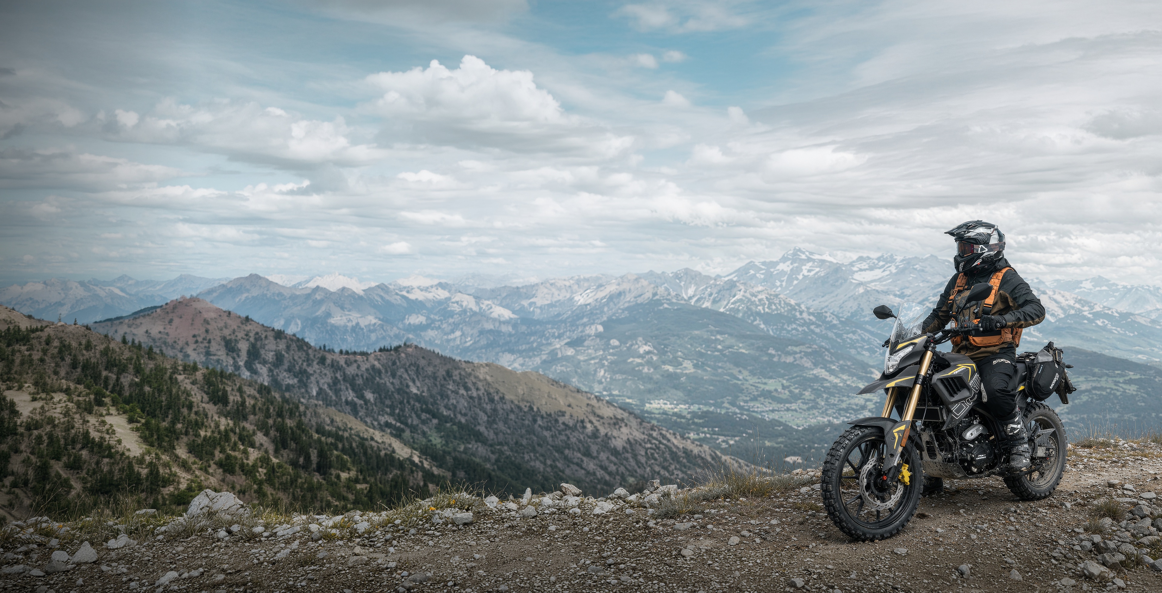 Tour Enduro 300 Ultra Tour Enduro 300 Ultra